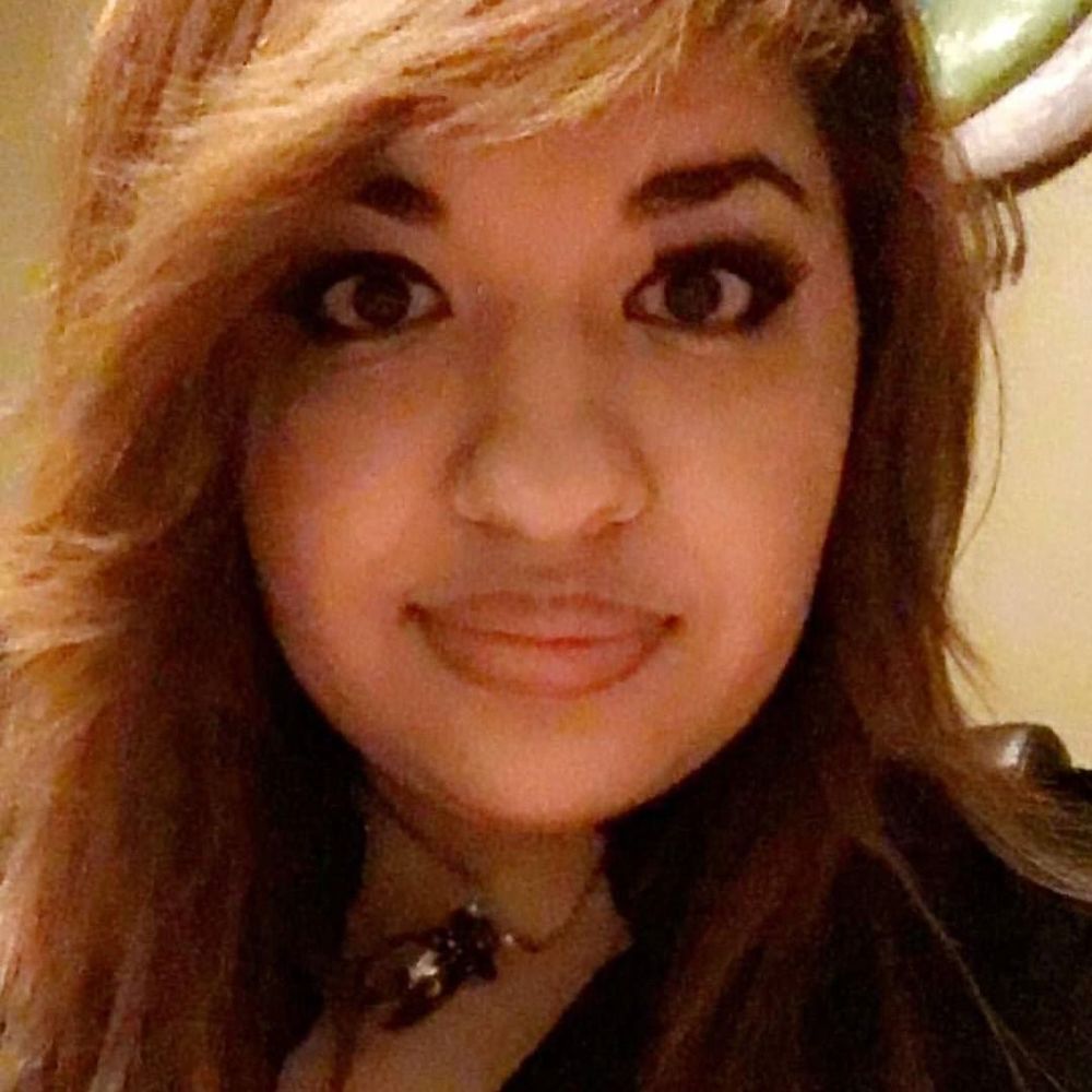 Meet your Posher, Julia